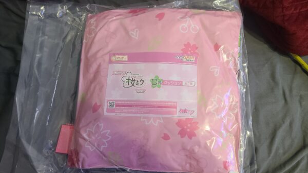 Sakura Miku Pillow - Image 3